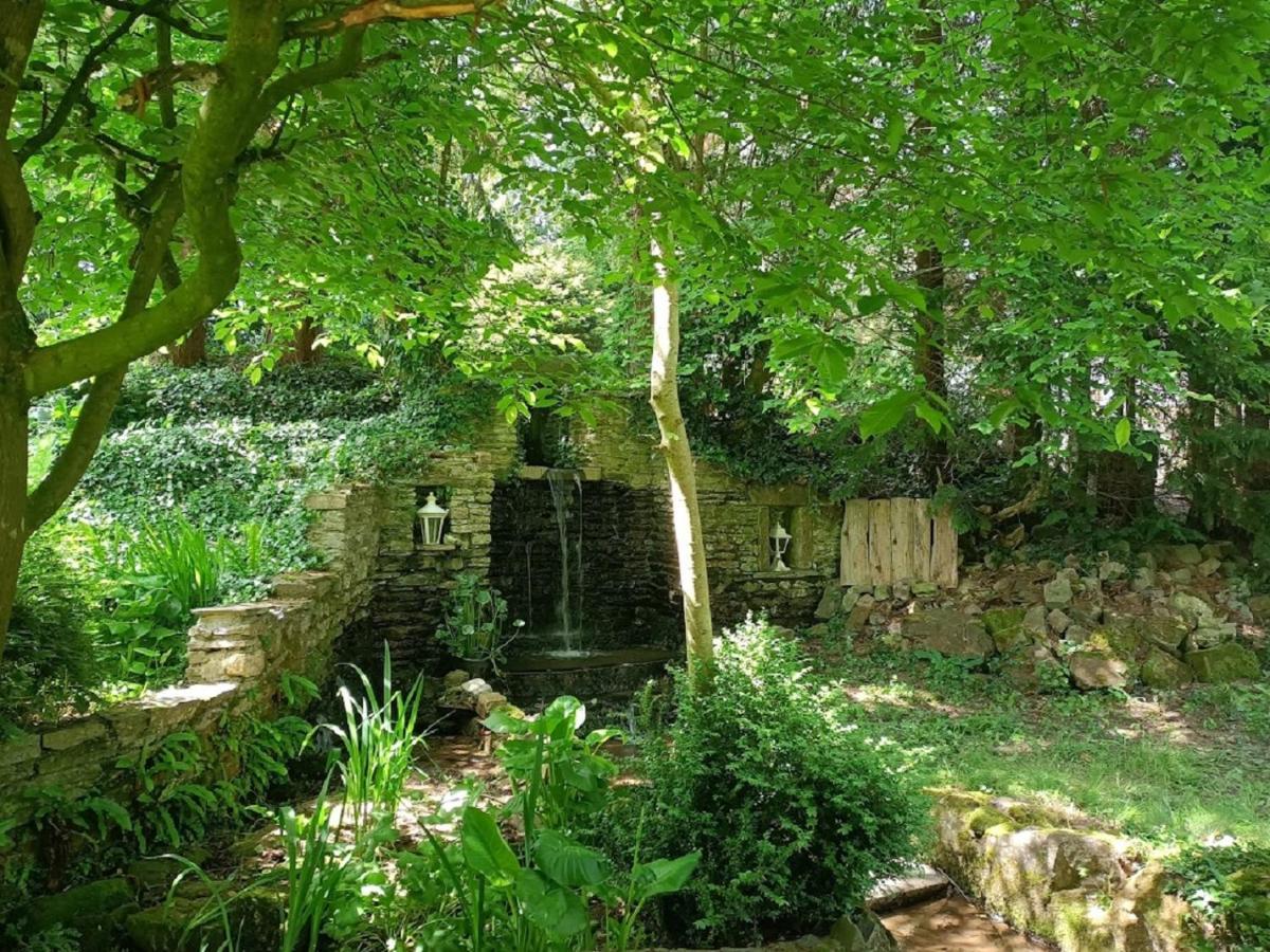 Le Moulin De Benneville Chambres D'Hotes, Petit Dejeuner Compris Cahagnes Exteriör bild