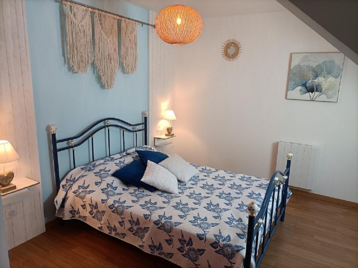 Le Moulin De Benneville Chambres D'Hotes, Petit Dejeuner Compris Cahagnes Exteriör bild